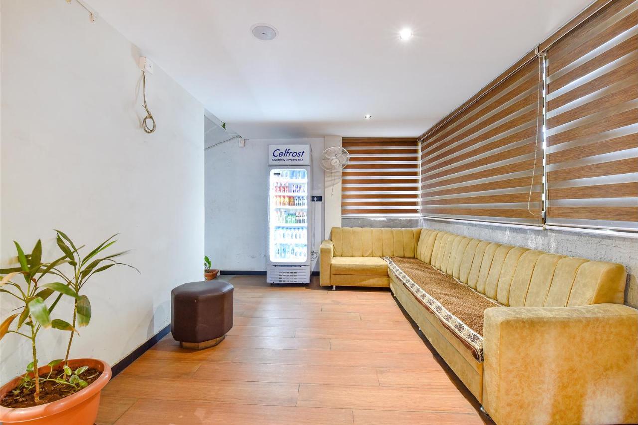 Fabhotel Udhna Inn, Near Udhna Junction Surat Exterior photo