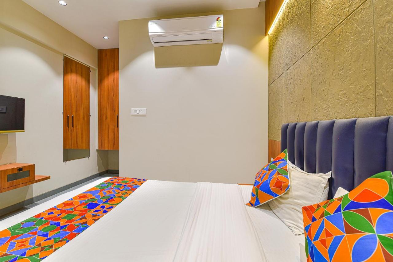 Fabhotel Udhna Inn, Near Udhna Junction Surat Exterior photo